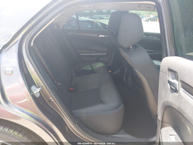 2019 CHRYSLER 300 2C3CCAAG8KH663924 Photo 7