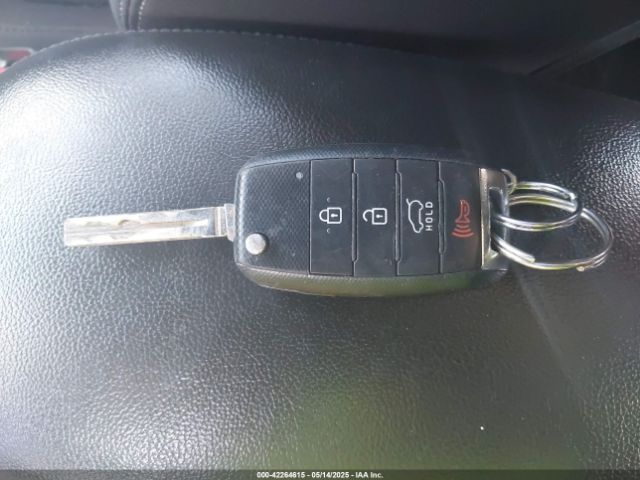 KNDJN2A21F7130905 KIA Soul