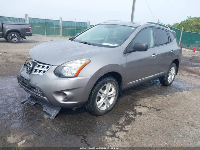 JN8AS5MT4FW657104 Nissan Rogue Select S