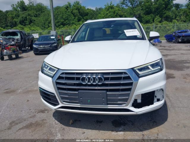 WA1BNAFY4J2006686 Audi Q5 2.0t Premium/2.0t Tech Premium