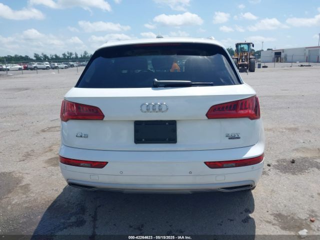 WA1BNAFY4J2006686 Audi Q5 2.0t Premium/2.0t Tech Premium