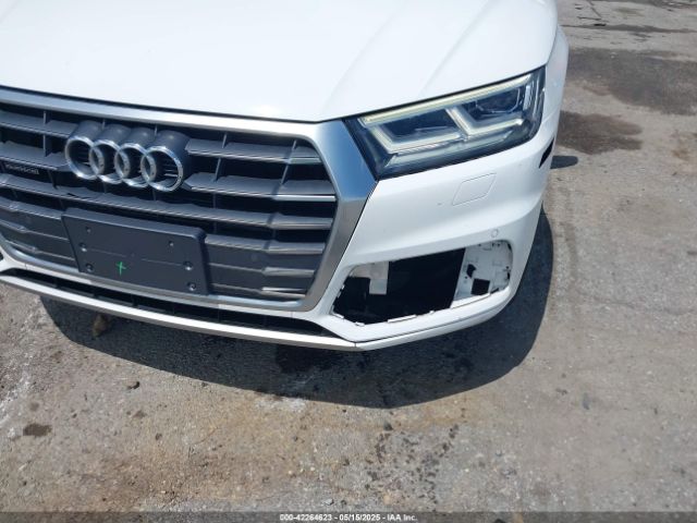 WA1BNAFY4J2006686 Audi Q5 2.0t Premium/2.0t Tech Premium