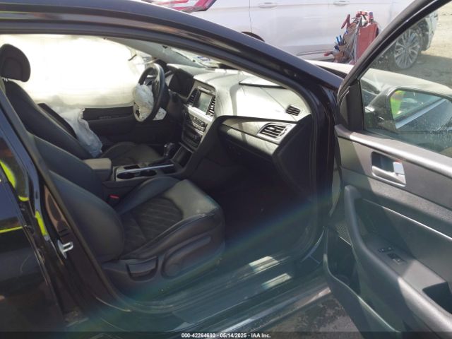 5NPE34AF1HH558140 Hyundai 2017