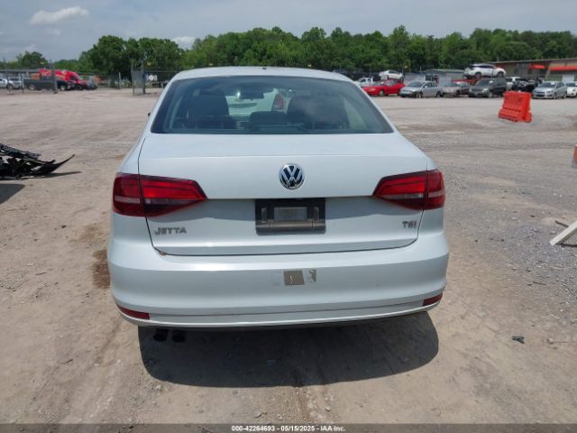 3VW2B7AJ5HM260791 Volkswagen Jetta 1.4t S