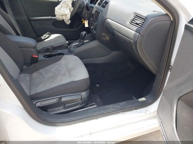 3VW2B7AJ5HM260791 Volkswagen Jetta 1.4t S