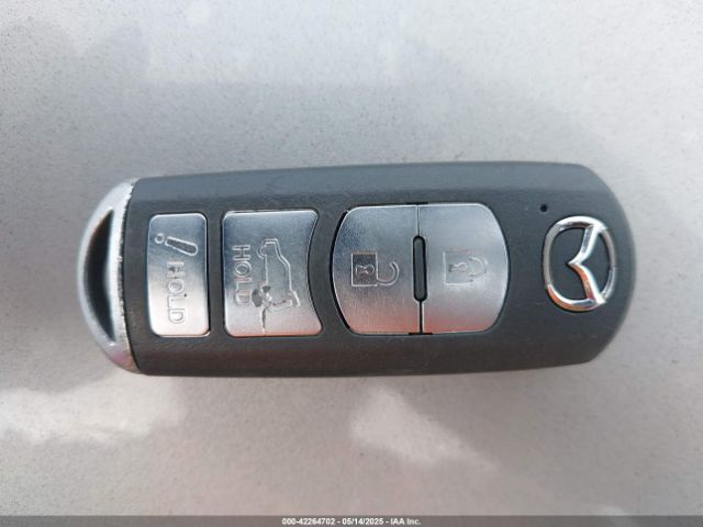 JM1BM1U71F1225833 Mazda Mazda3 I Sport