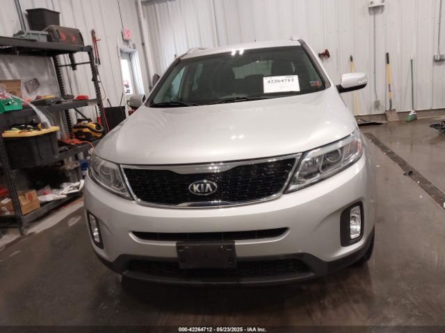 5XYKTCA63EG524362 KIA SORENTO LX
