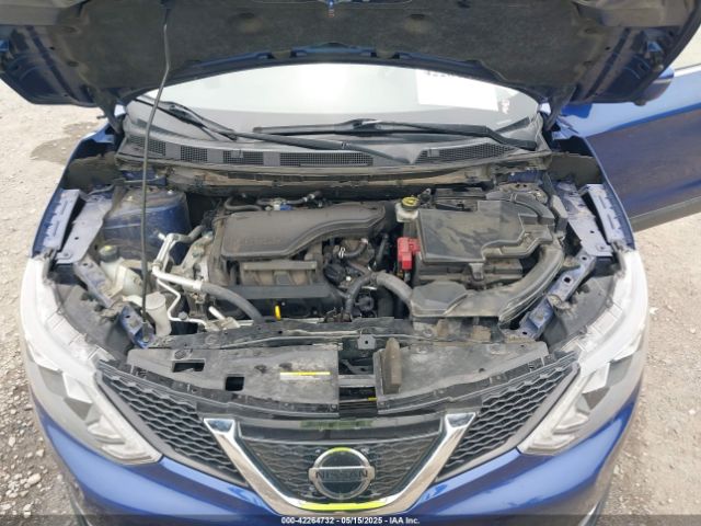 JN1BJ1CR1JW292815 Nissan Rogue Sport Sl