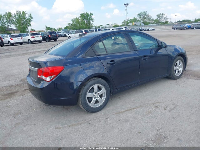 1G1PA5SH7F7151003 Chevrolet Cruze Ls Auto