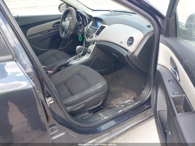 1G1PA5SH7F7151003 Chevrolet Cruze Ls Auto