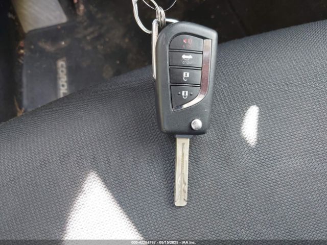 JTDEPRAEXLJ075867 Toyota COROLLA LE