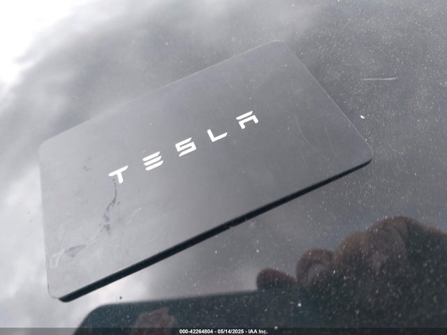 5YJ3E1EA0LF658235 Tesla MODEL 3