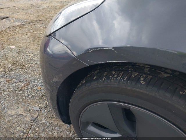 5YJ3E1EA0LF658235 Tesla MODEL 3