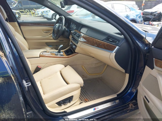 42264850 :رقم المزاد ، WBAFU9C53BC785266 vin ، 2011 Bmw 550i Xdrive مزاد بيع