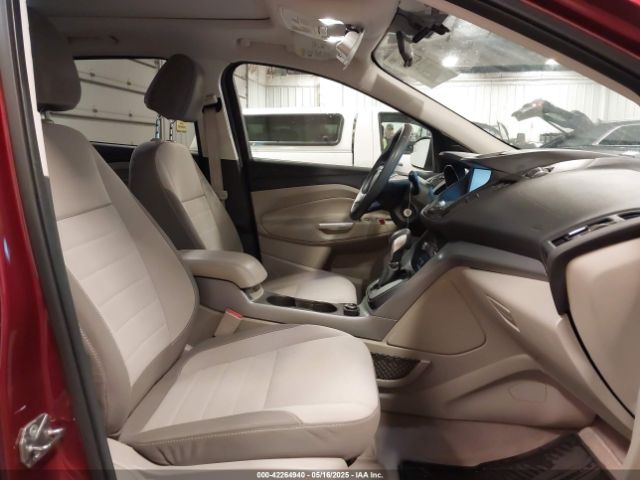 1FMCU9GX9FUA72658 Ford ESCAPE SE