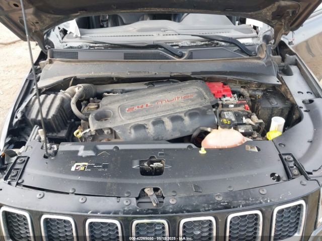 2019 JEEP COMPASS 3C4NJDCB1KT641767 Photo 9