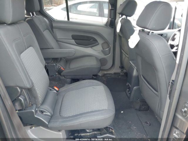 NM0GS9F2XK1427203 Ford Transit Connect Xlt