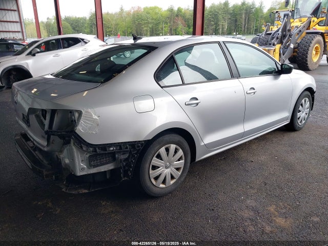 3VW267AJ3GM333787 Volkswagen Jetta 1.4t S