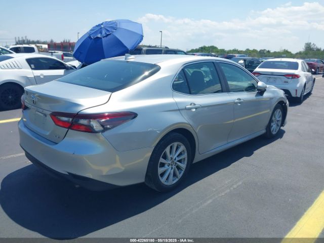 2022 TOYOTA CAMRY 4T1C11AK4NU044000 Photo 3