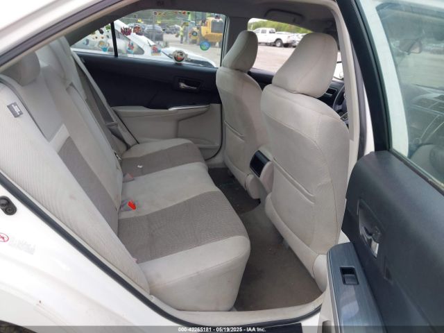 4T1BD1FK1EU116749 Toyota Camry Hybrid Le
