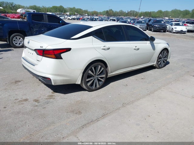 1N4AL4CV9MN377435 Nissan 2021