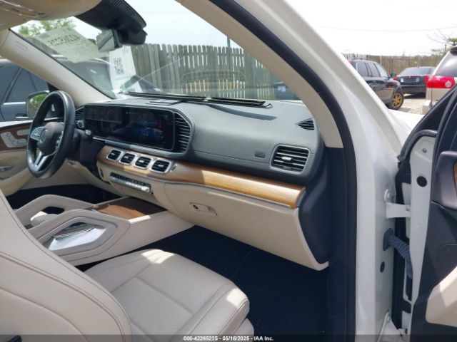 2021 MERCEDES-BENZ GLS 450 4JGFF5KE1MA441193 Photo 4