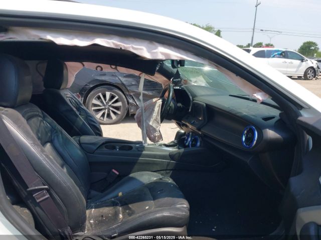 2016 CHEVROLET CAMARO 1G1FB1RS6G0143469 Photo 4