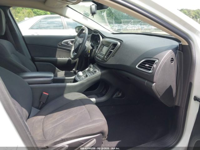 2015 CHRYSLER 200 1C3CCCAB7FN648263 Photo 4