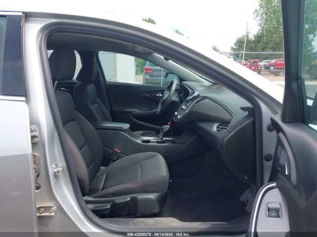 1G1ZD5ST4NF108201 Chevrolet Malibu Fwd Lt