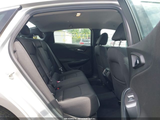 1G1ZD5ST4NF108201 Chevrolet Malibu Fwd Lt