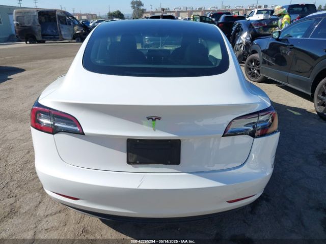 5YJ3E1EA2PF410378 Tesla 2023