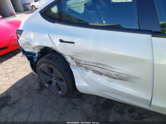 5YJ3E1EA2PF410378 Tesla 2023