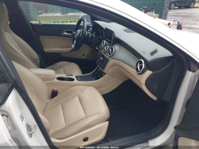 WDDSJ4EB1EN140307 Mercedes-Benz CLA 250