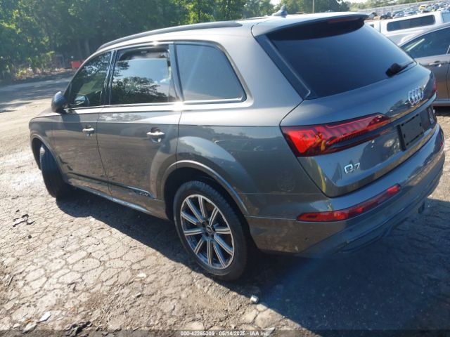 2022 AUDI Q7 WA1LJBF77ND000677 Photo 2