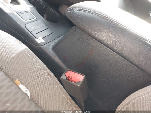 1FMCU9BZ7NUB06992 Ford Escape Se Hybrid