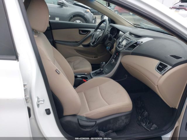 5NPDH4AE2GH654376 Hyundai ELANTRA SE