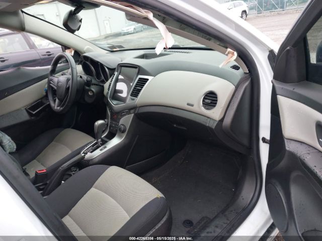 1G1PA5SG7E7218513 Chevrolet Cruze Ls Auto