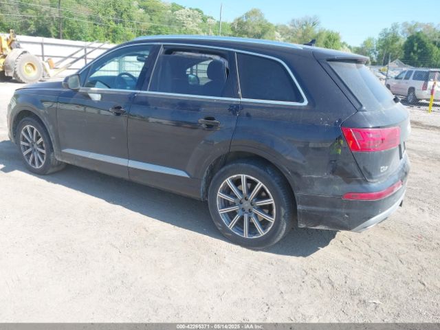 2019 AUDI Q7 WA1VAAF70KD004469 Photo 2