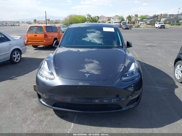 7SAYGAEE7RF119884 Tesla Model Y