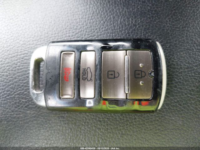 KNALN4D77E5145153 KIA Cadenza Premium