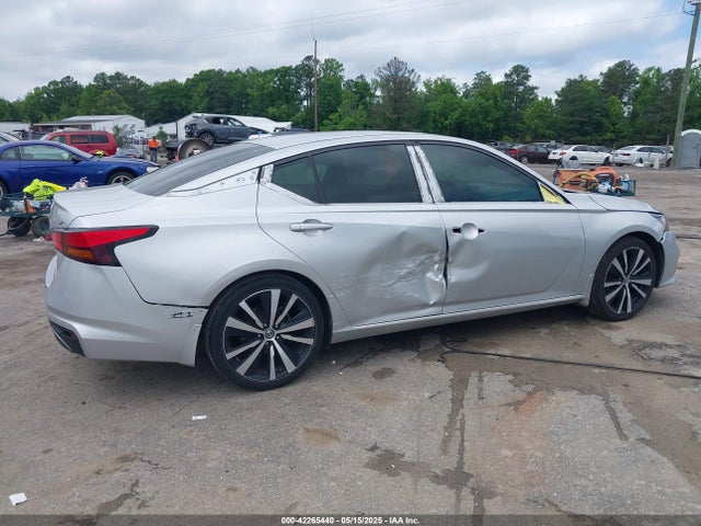 1N4BL4CV7LC116349 Nissan 2020