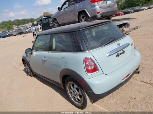 2012 MINI COOPER WMWSU3C5XCT258709 Photo 2