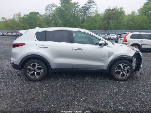 KNDPMCAC8M7915382 KIA Sportage Lx