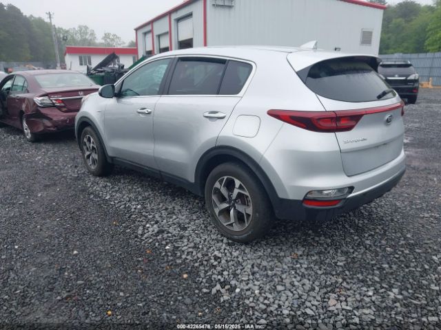 KNDPMCAC8M7915382 KIA Sportage Lx