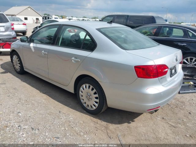 3VWD17AJXEM295138 Volkswagen Jetta 1.8t Se