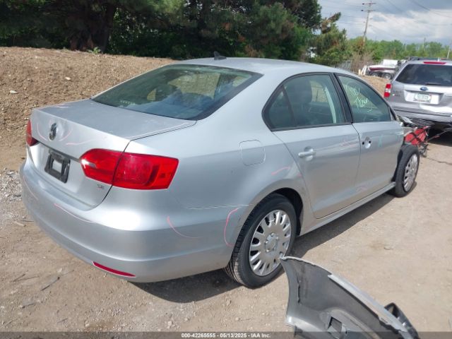 3VWD17AJXEM295138 Volkswagen Jetta 1.8t Se