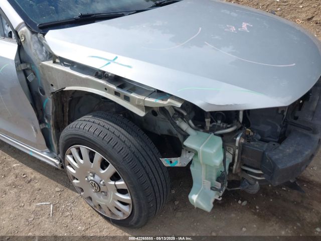 3VWD17AJXEM295138 Volkswagen Jetta 1.8t Se