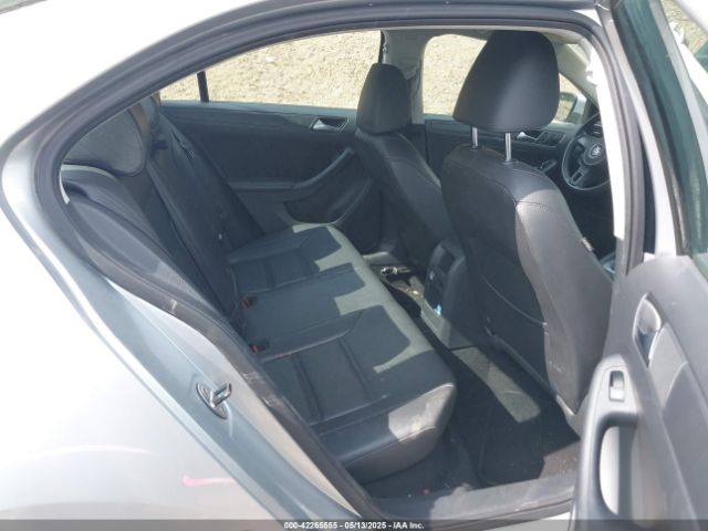 3VWD17AJXEM295138 Volkswagen Jetta 1.8t Se
