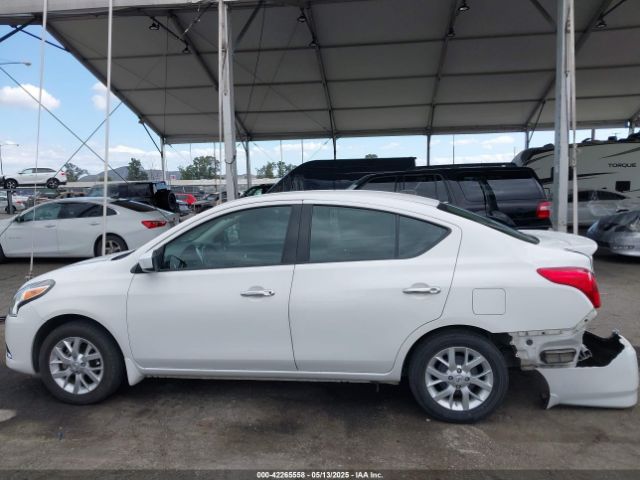 3N1CN7AP0HL802696 Nissan 2017