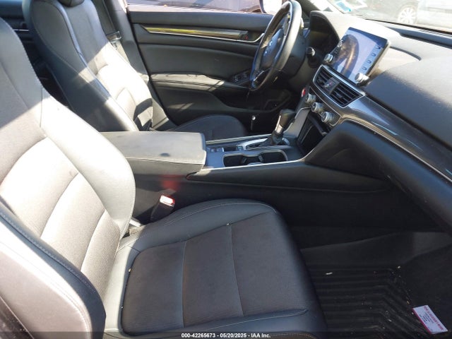 1HGCV1F30KA166605 Honda Accord Sport